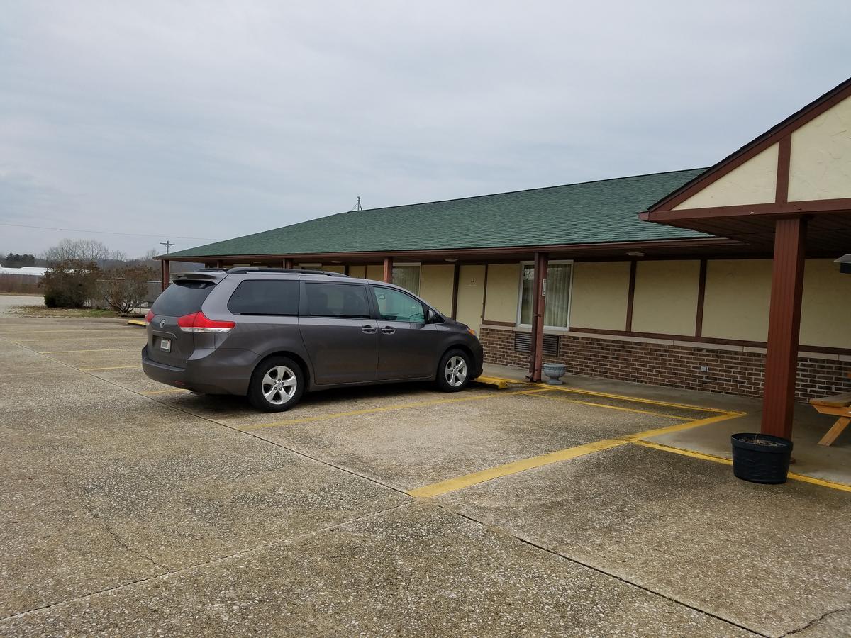 Midwest Inn Paoli Exterior foto